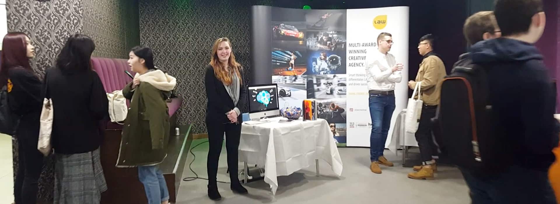 SEEKING OUT SMART THINKERS